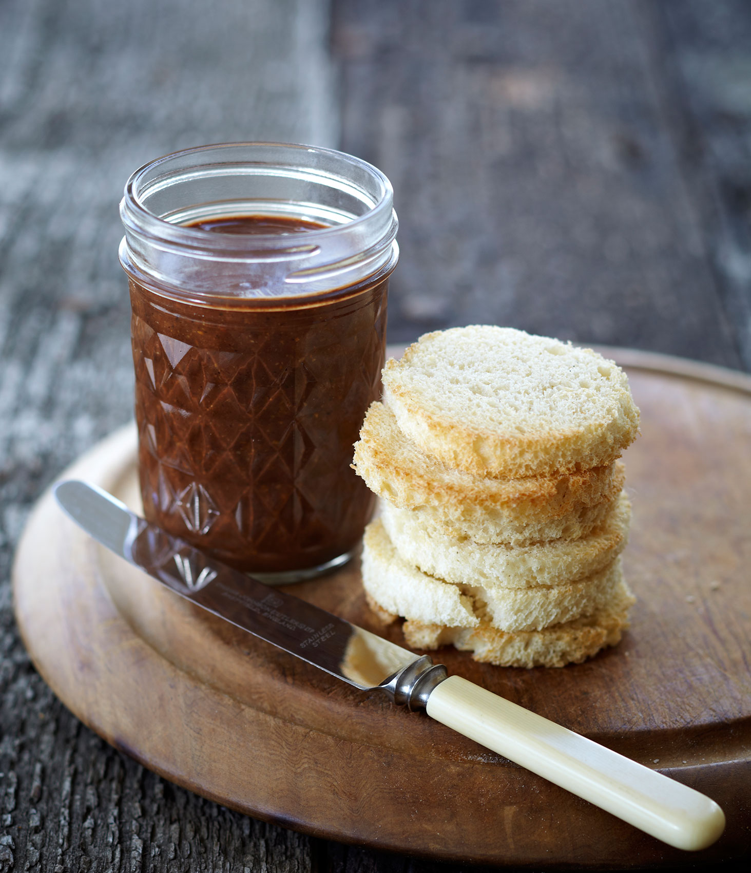 Free Range in the City • Home-Made Chocolate Spread in Retro Glass Jar • Cookbook & Lifestyle Food Photography