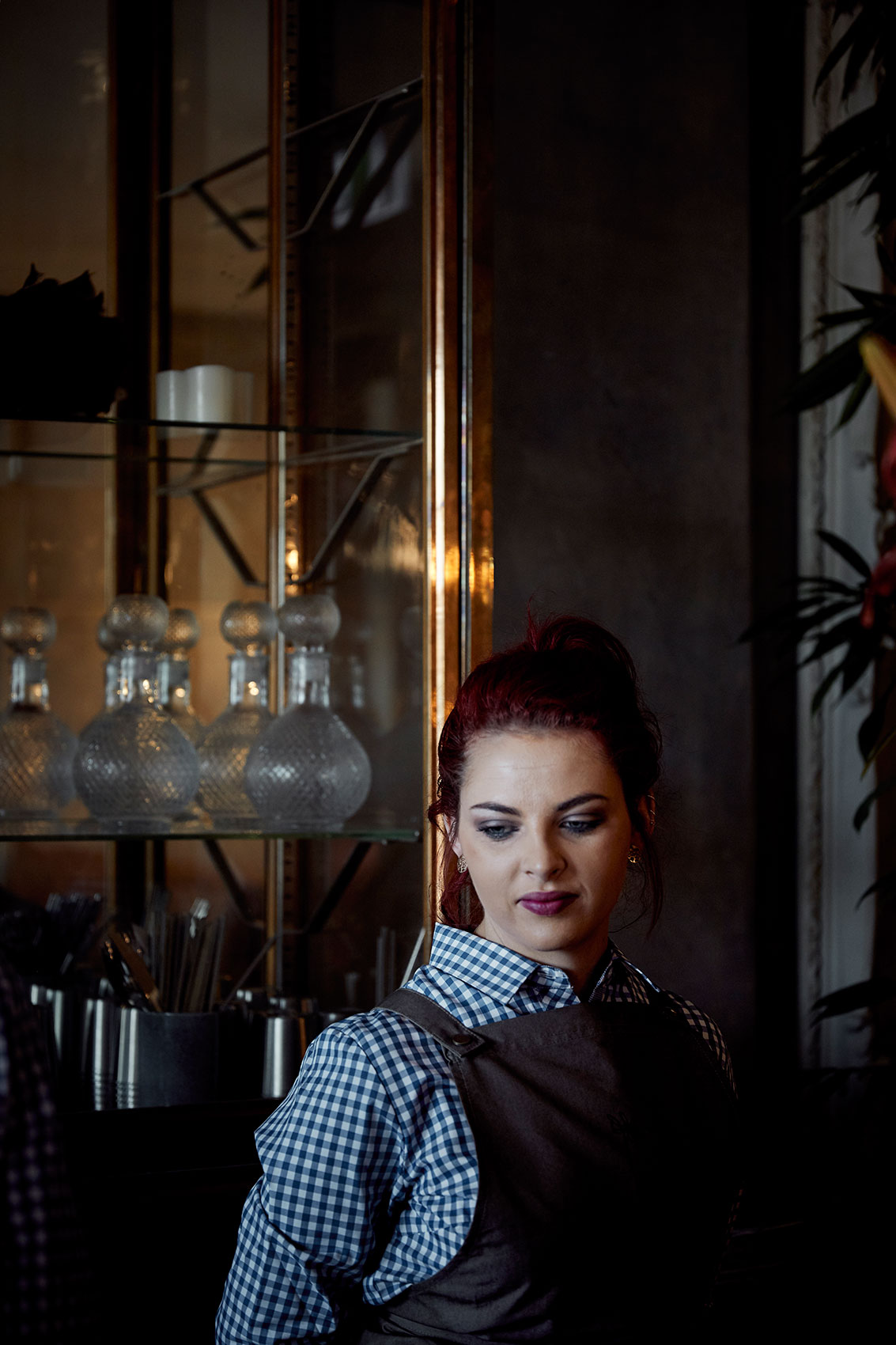 Daisy Chang Waitress & Crystal Decanters • Lifestyle & Documentary Photography