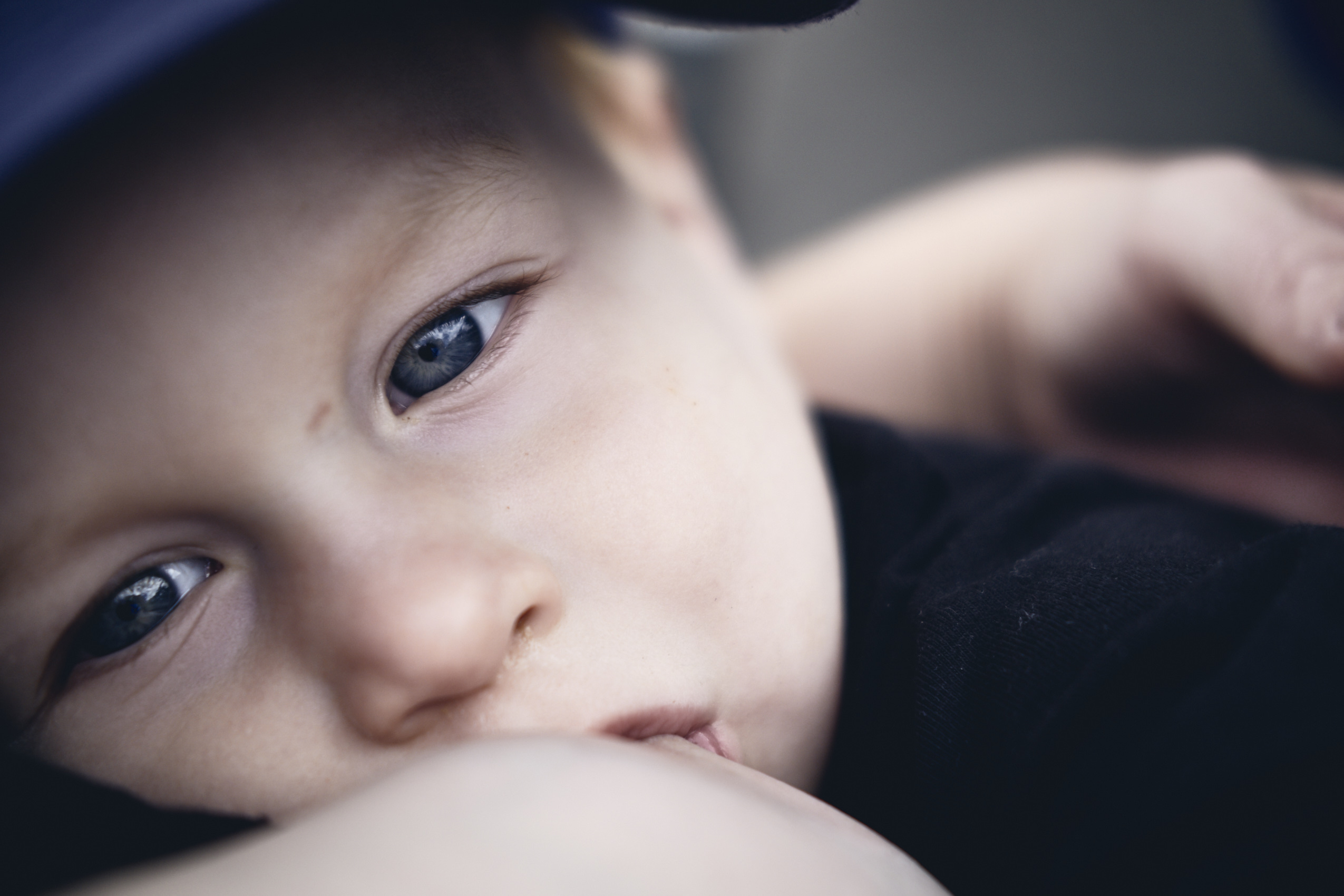 Lockdown • Sleepy Toddler with Blue Eyes • Lifestyle & Portrait Photography