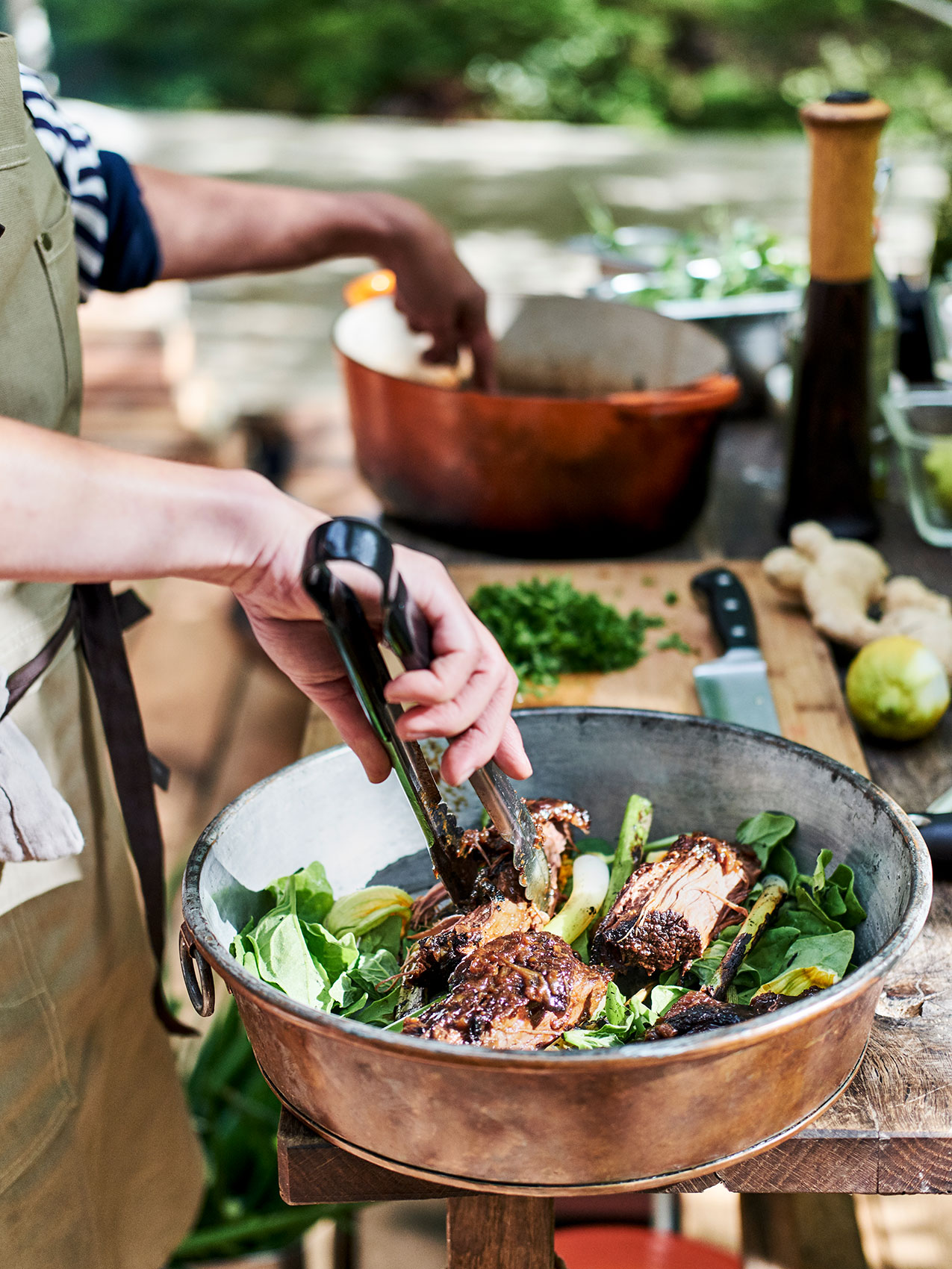 Stedsans in the Woods • Cooking Brisket Outdoors in Heavy Copper Pan • Lifestyle & Editorial Food Photography